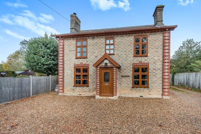 3 Bedroom Detached House For Sale In The Folly, Haughley, Stowmarket IP14