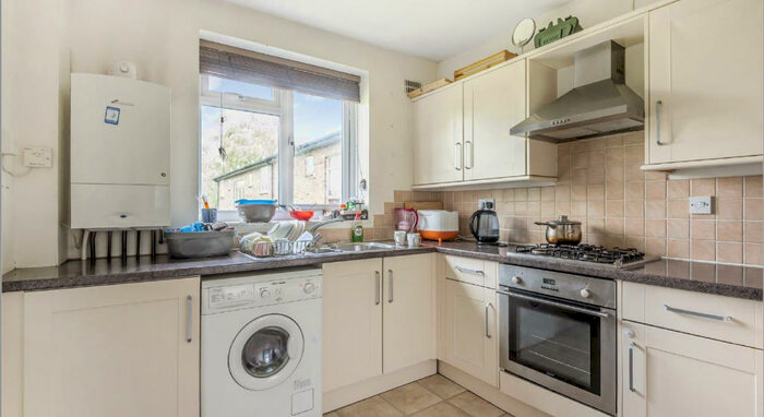 1 Bedroom Flat To Rent In Millway Close, Oxford, OX2