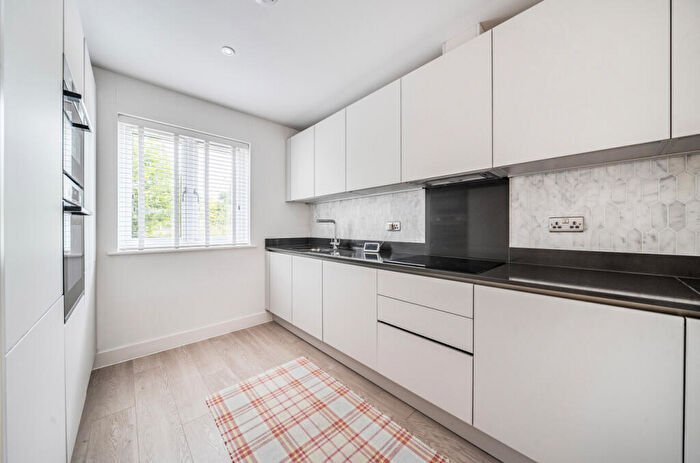 3 Bedroom End Of Terrace House For Sale In Park Lane, Burderop Park, Wiltshire, SN4