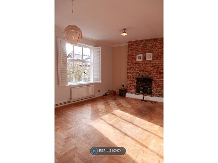 1 Bedroom Flat To Rent In Reigate, Reigate, RH2