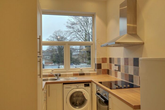 1 Bedroom Flat To Rent In Lea Bridge Road, Walthamstow, London, E17