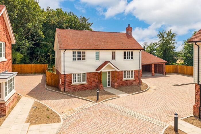 4 Bedroom Detached House For Sale In Badgers Close, The Hill, Ashford, TN27