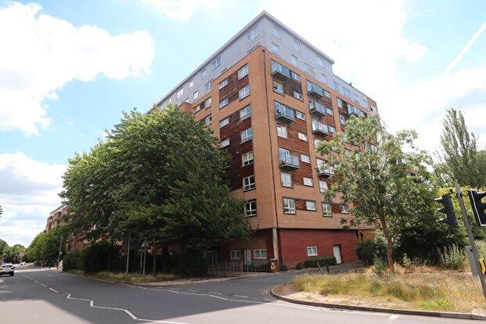 1 Bedroom Flat To Rent In Cherrydown East, Basildon, SS16