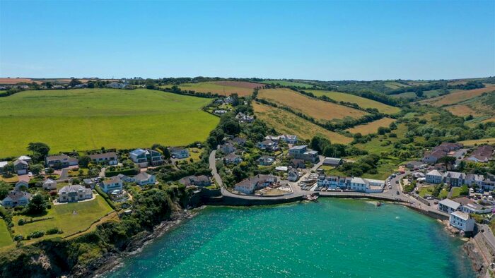 2 Bedroom Detached House For Sale In Portmellon, PL26