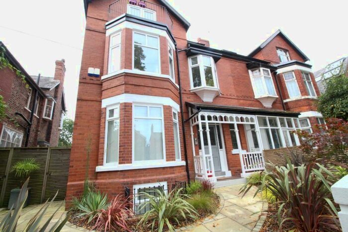 2 Bedroom Flat To Rent In Chandos Road, Chorlton, M21