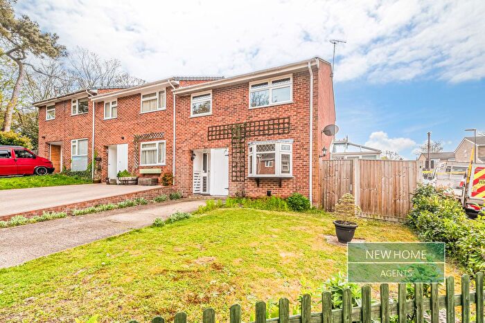3 Bedroom End Terrace House For Sale In Church View Close, Southampton, SO19