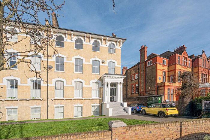 2 Bedroom Flat For Sale In Nightingale Lane, Nightingale Triangle, London, SW12