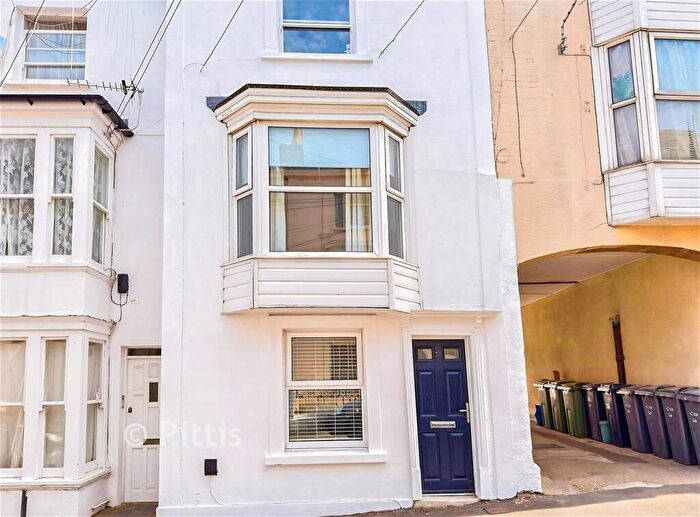 2 Bedroom Semi-Detached House For Sale In Nelson Street, Ryde, Isle Of Wight, PO33