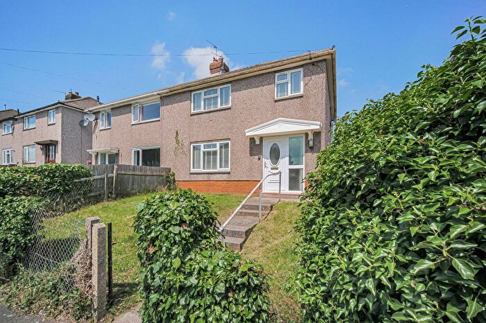 3 Bedroom Semi-Detached House For Sale In Lewis Lewis Avenue, Blackwood, NP12