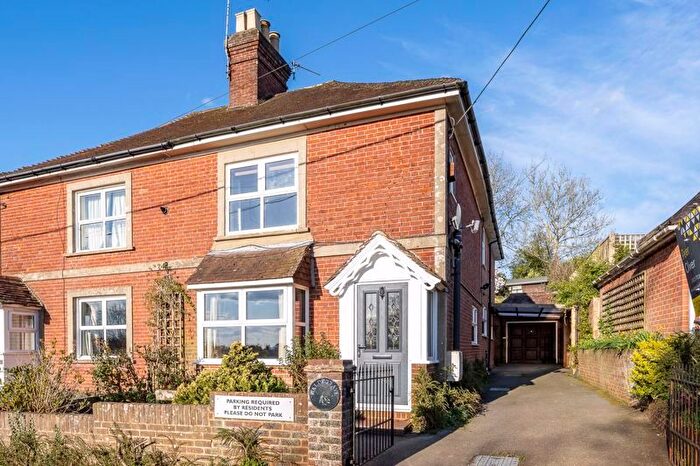 3 Bedroom Semi-Detached House For Sale In Framfield Road, Buxted, TN22