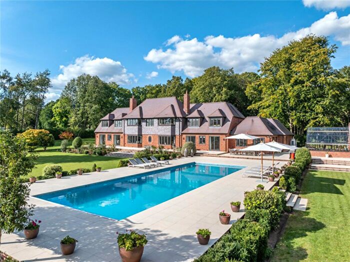 5 Bedroom Detached House For Sale In Lower Durford Wood, Petersfield, West Sussex, GU31