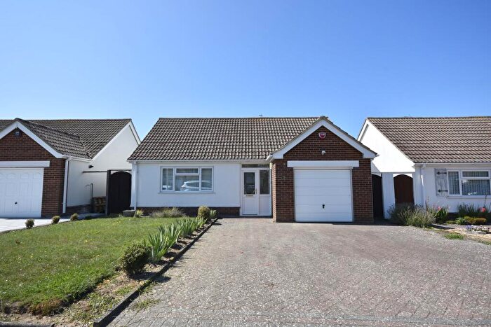 3 Bedroom Detached Bungalow For Sale In St. Michaels Avenue, Margate, CT9