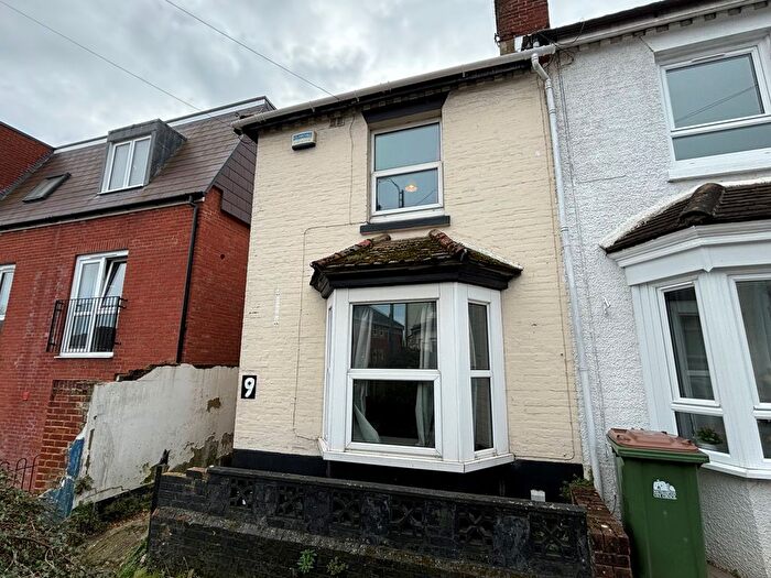 3 Bedroom Property To Rent In Ancasta Road, Southampton, SO14