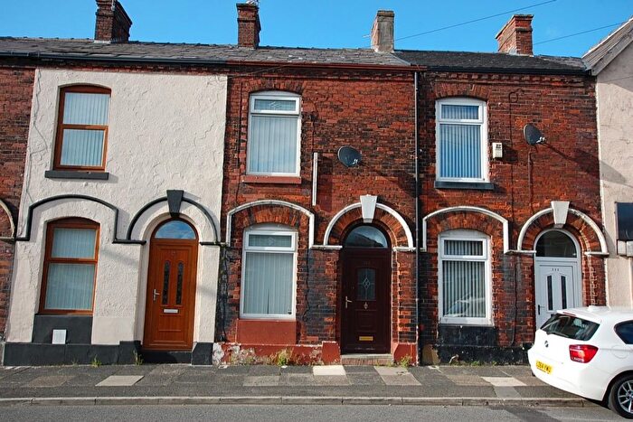 2 Bedroom Terraced House For Sale In Kings Road, Ashton-Under-Lyne, Greater Manchester, OL6