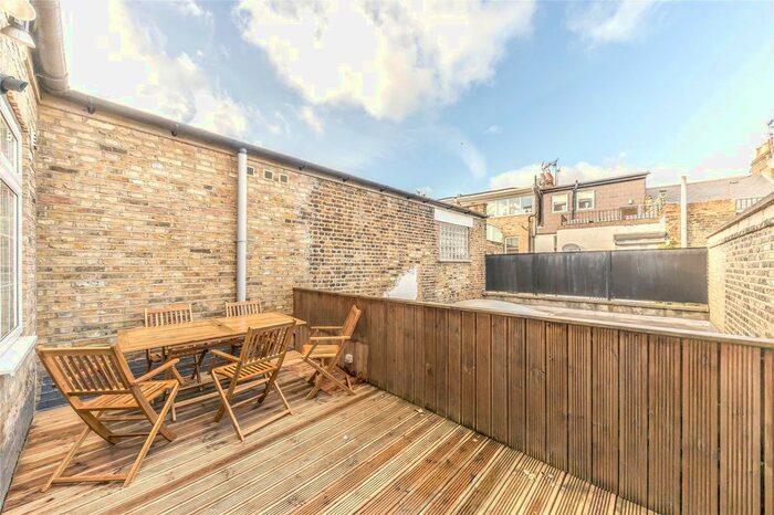 2 Bedroom Flat To Rent In Brighton Terrace, London, SW9