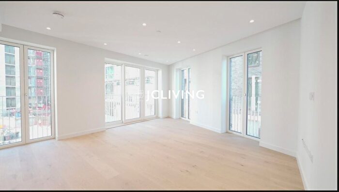 2 Bedroom Flat To Rent In Jubilee Walk, London, WC1X
