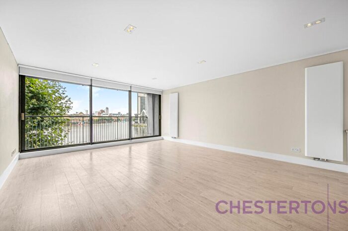 3 Bedroom Flat To Rent In Selsdon Way, Millwall, E14