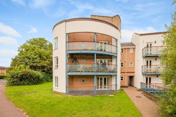 3 Bedroom Apartment To Rent In Wren Way, Bicester, OX26