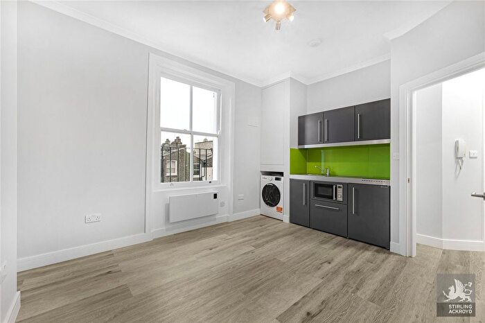 1 Bedroom Flat To Rent In St. Charles Square, London, W10