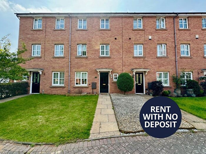 4 Bedroom Terraced House To Rent In Laxton Grove, Solihull, West Midlands, B91