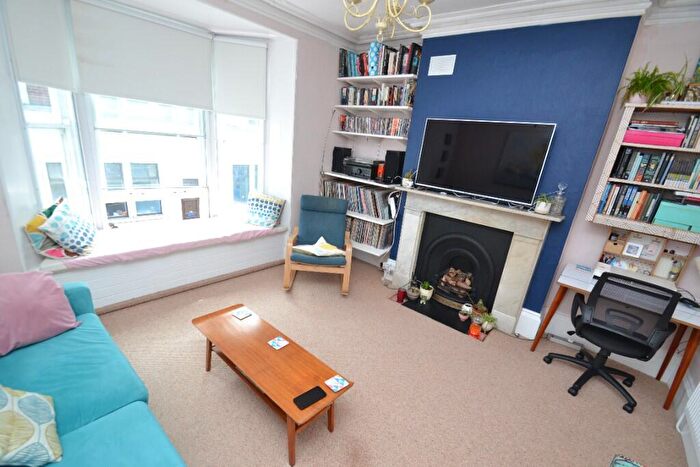 1 Bedroom Maisonette For Sale In High Street, Ryde, Isle Of Wight, PO33