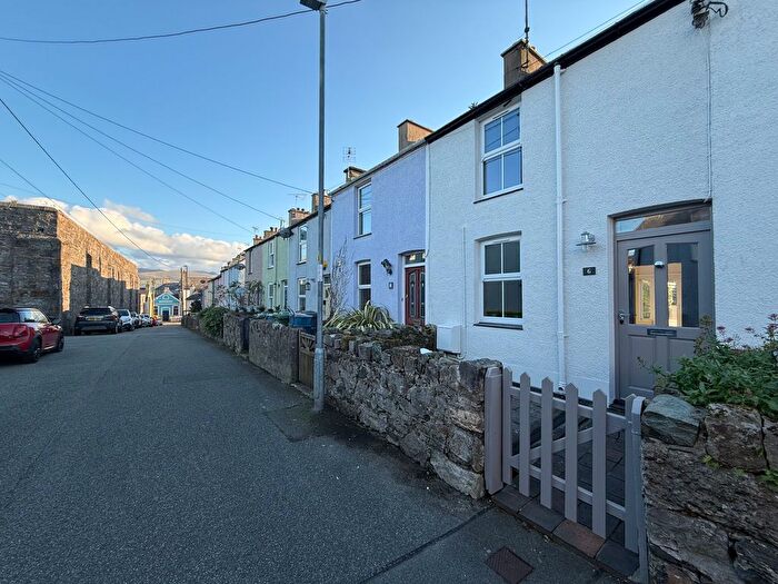 2 Bedroom Terraced House To Rent In Rose Hill, Beaumaris, LL58