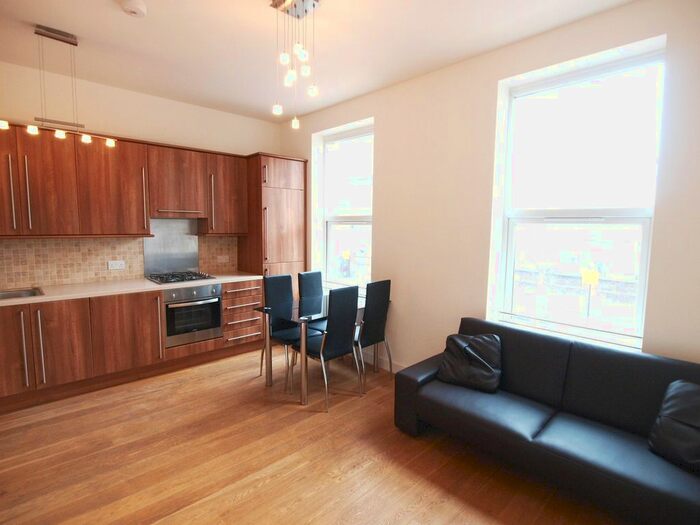 1 Bedroom Flat To Rent In Blackstock Road, Highbury, N4