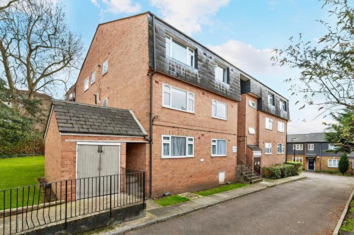 1 Bedroom Flat To Rent In Spa View, Leigham Close, Streatham Hill, SW16