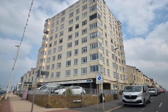 2 Bedroom Flat To Rent In Promenade, Blackpool, FY1