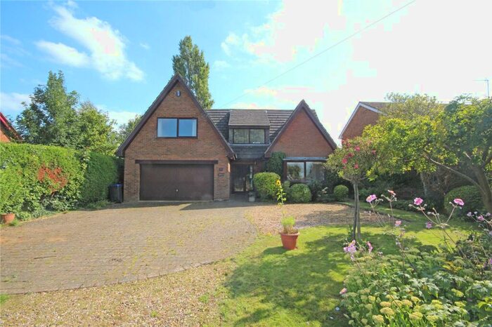 4 Bedroom Detached House For Sale In Holdenby Road, East Haddon, Northamptonshire, NN6