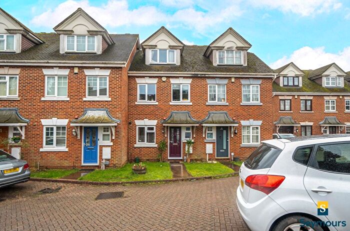 5 Bedroom Terraced House For Sale In Guildford, Surrey, GU1