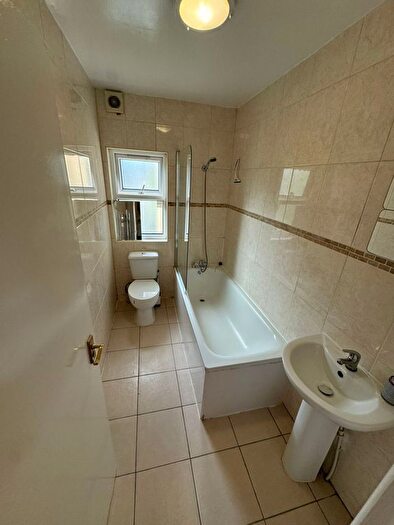 1 Bedroom Flat To Rent In Evering Road, London, E5