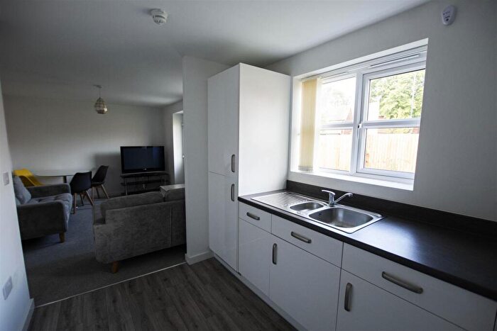 2 Bedroom Apartment To Rent In Escelie Way, Birmingham, West Midlands, B29
