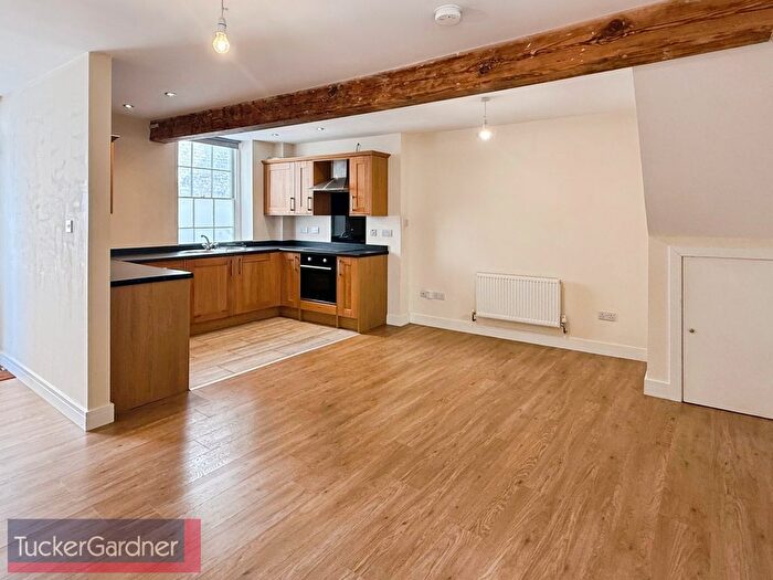 1 Bedroom Flat To Rent In Churchgate Street, Ely, CB7