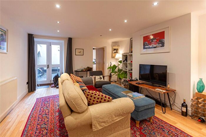 2 Bedroom Apartment To Rent In Albermarle Row, Clifton, Bristol, BS8