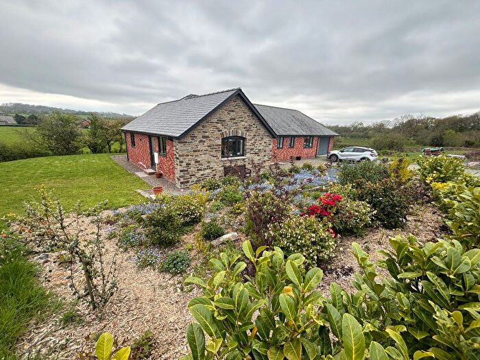3 Bedroom Bungalow To Rent In Cross Gates, LD1