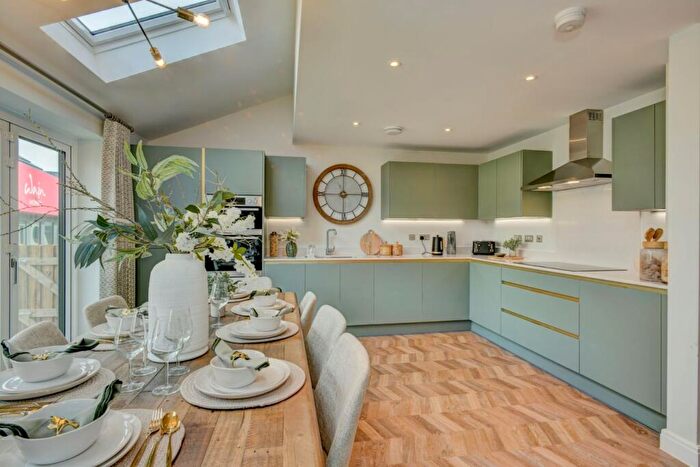 5 Bedroom Detached House For Sale In Beauchamps Drive, Midsomer Norton, Radstock, BA3