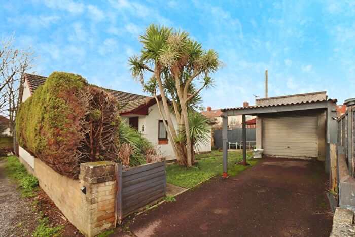 2 Bedroom Bungalow For Sale In Bell Hill Road, Bristol, Avon, BS5