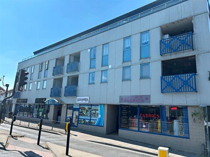 2 Bedroom Flat For Sale In Norwich Road, Ipswich, IP1