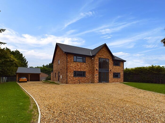 4 Bedroom Detached House To Rent In Main Road, Three Holes, Wisbech, PE14
