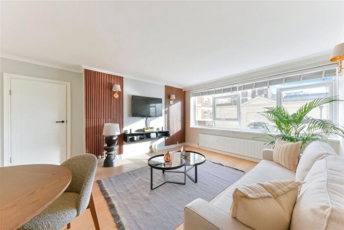 1 Bedroom Flat For Sale In Clifton Place, London, W2