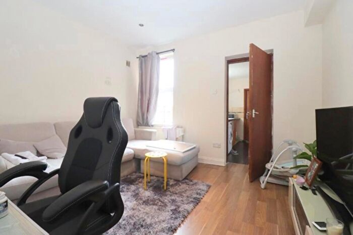 1 Bedroom Flat To Rent In Malvern Road, LU1