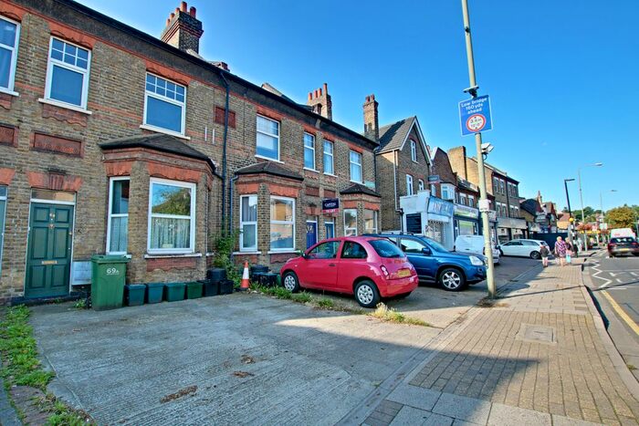 2 Bedroom Flat To Rent In Beckenham Lane, Bromley BR2