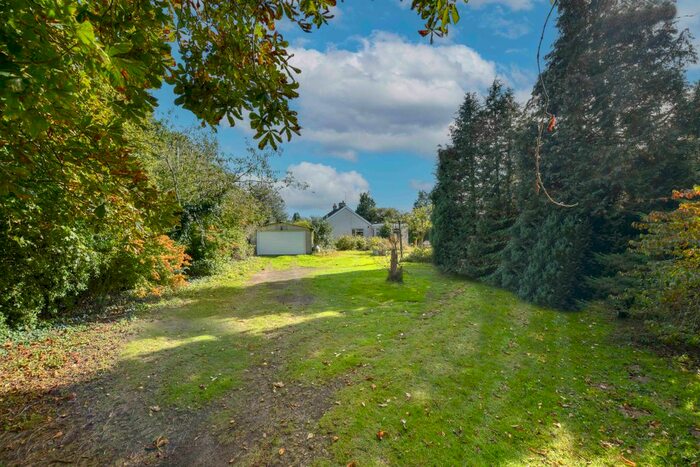 2 Bedroom Detached Bungalow For Sale In Charing Heath Road, Charing, TN27