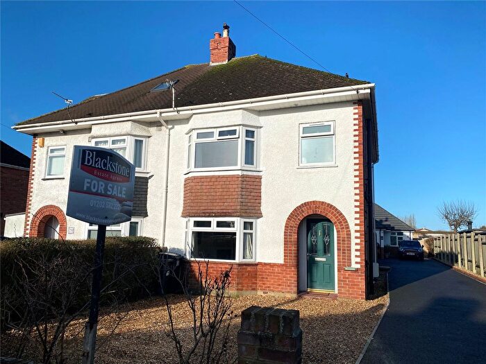 3 Bedroom Semi Detached House For Sale In Horsham Avenue, Kinson, Bournemouth, Dorset, BH10