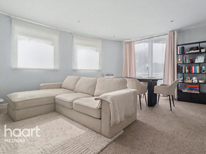 1 Bedroom Apartment To Rent In Barrier Road, Chatham, ME4