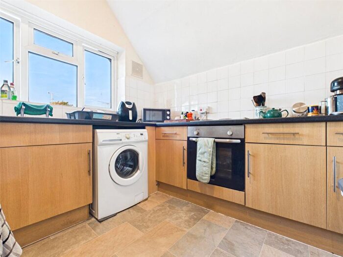 1 Bedroom Apartment To Rent In , Lansdowne Road, Worthing, BN11