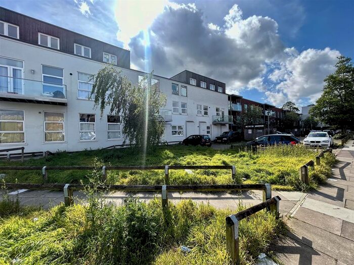 2 Bedroom Flat To Rent In Spencer House, Brettenham Road, Edmonton, N18