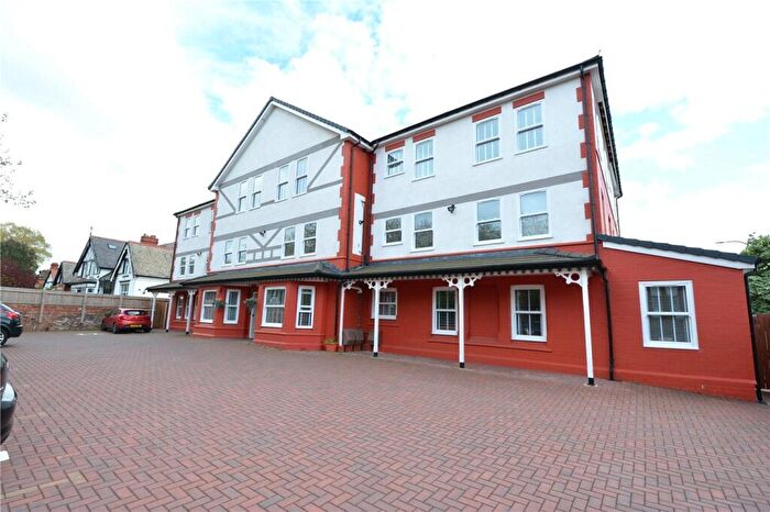 2 Bedroom Flat For Sale In Grove Road, Wirral, CH45