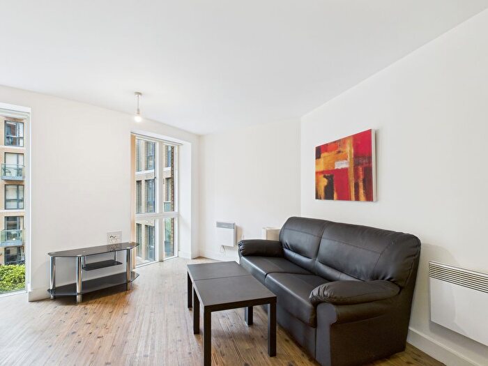 2 Bedroom Flat To Rent In I-Land Development, City Centre, Birmingham, B5